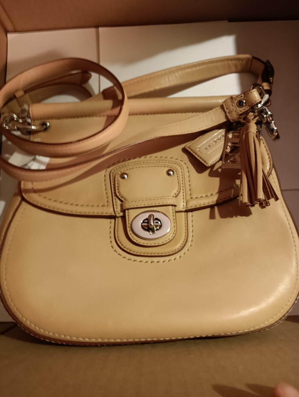 Coach Authentic Crossbodyl 70th Anniversary Willis Handbag  NWT Beautiful